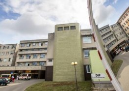 Odvolání zákazu návštěv na všech odděleních Chrudimské nemocnice