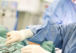 Chřipka zasáhla i zdravotníky, Chrudimská nemocnice odkládá plánované operace