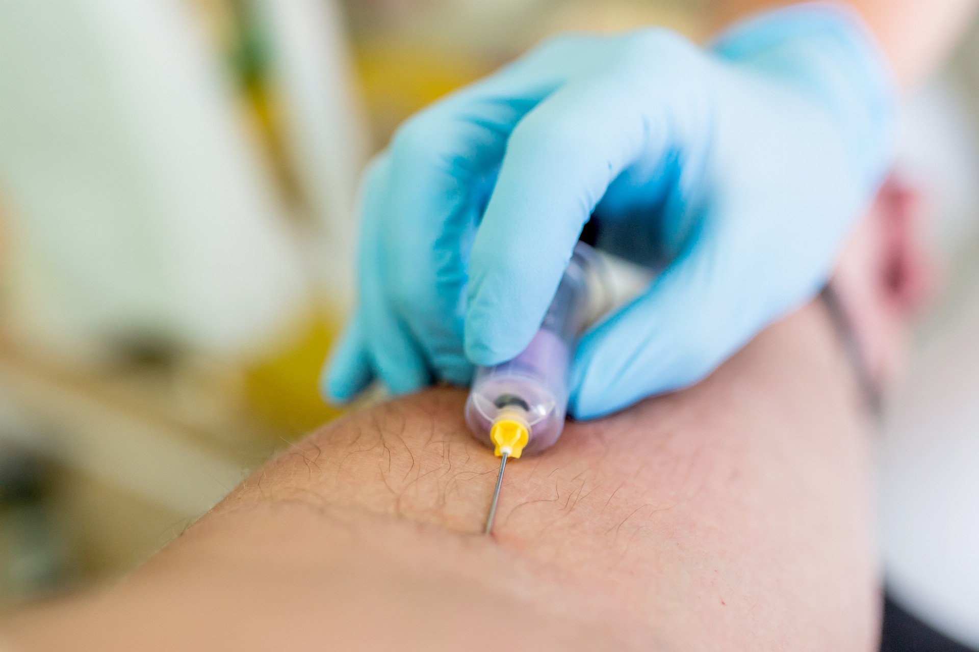 Laboratoř klinické biochemie nabízí vyšetření na protilátky covid-19